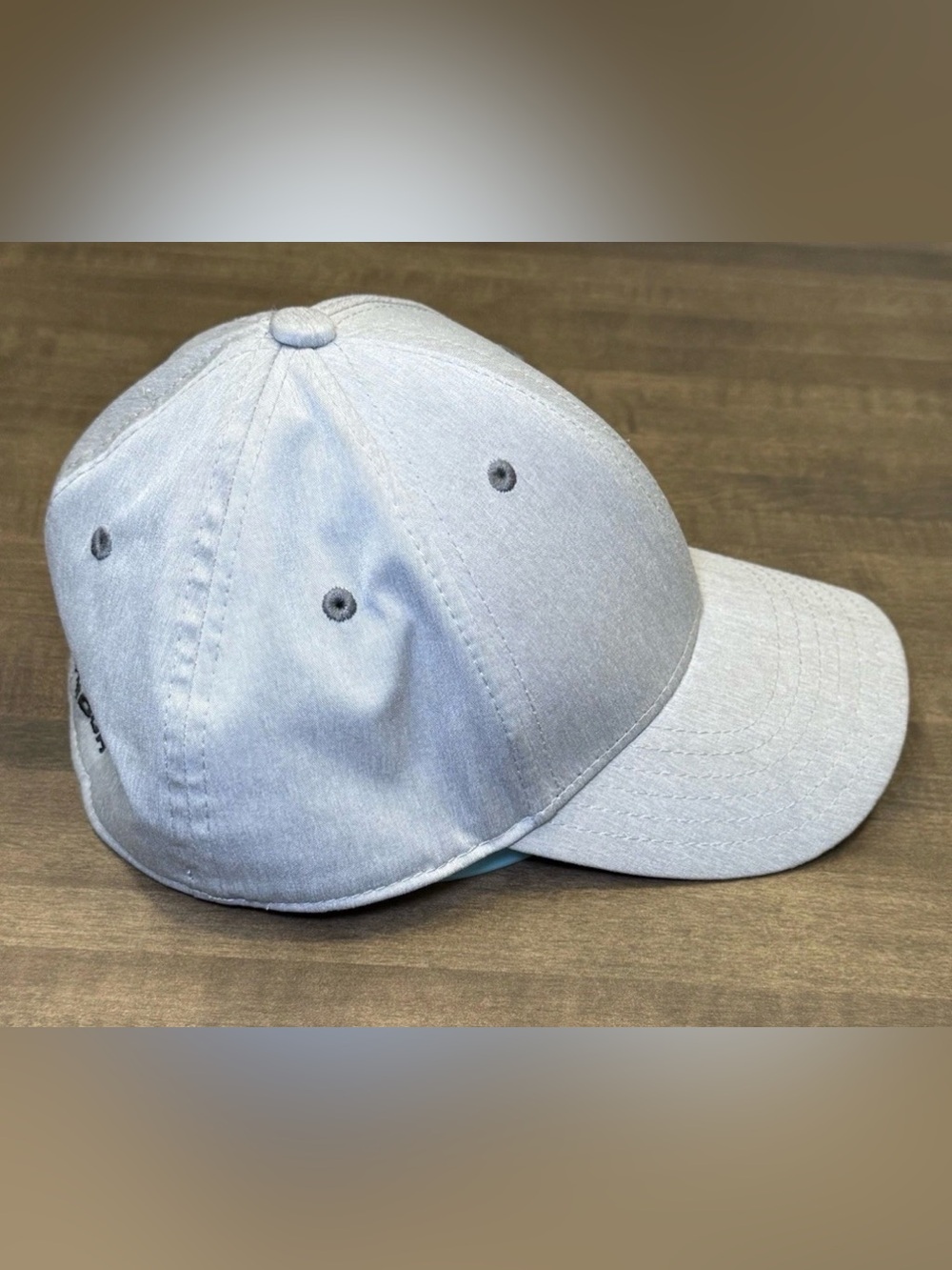 UNDER ARMOUR GREY BASEBALL HAT GRAY
LOGO YOUTH S SMALL 7/8 Years - Picture 3 of 6